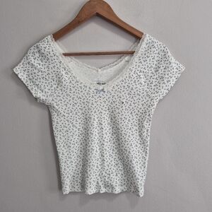 Aeropostale NWT Seriously Soft Floral Ditsy Floral Lace-Trim Shrunken Tee Medium